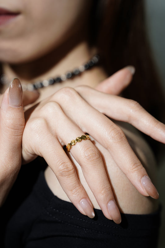 【Waterproof】 Delicate Petal Ring